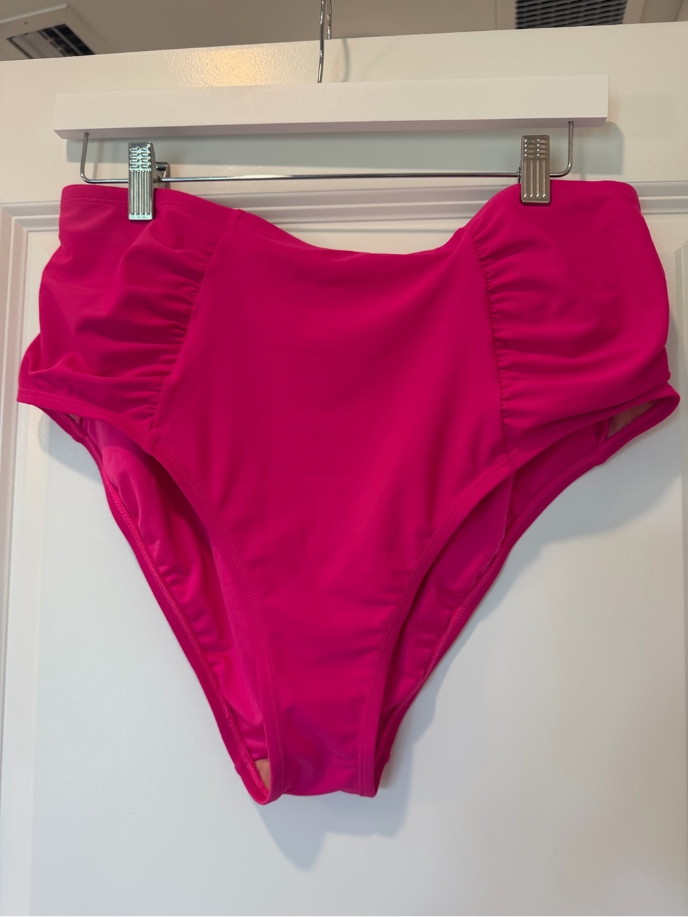 Old Navy High-Waist Ruched Bikini Bottoms - Hot Pink XL Never Worn!